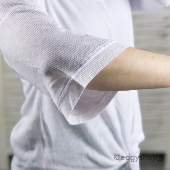 Tie Front Ribbed V-Neck Tee - Picture 5 of 6